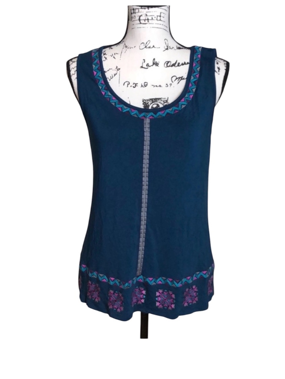 Cupio Embroidered Tank Top Size M